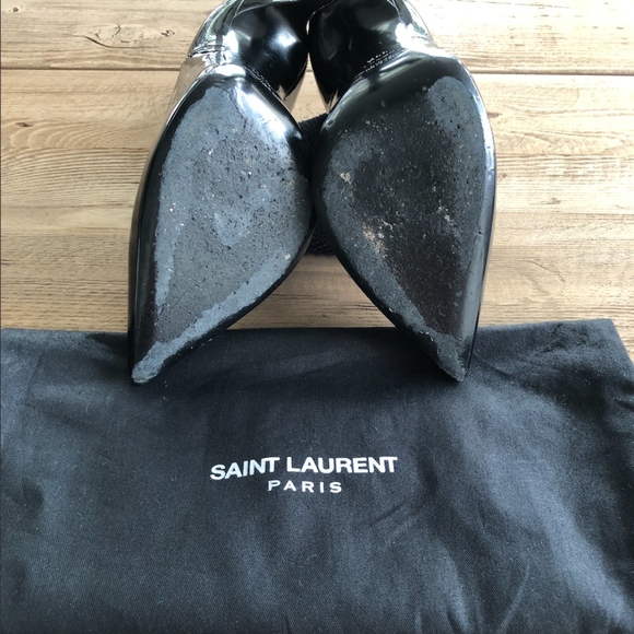 SAINT LAURENT BLACK PATENT PUMP - Picture 3 of 7